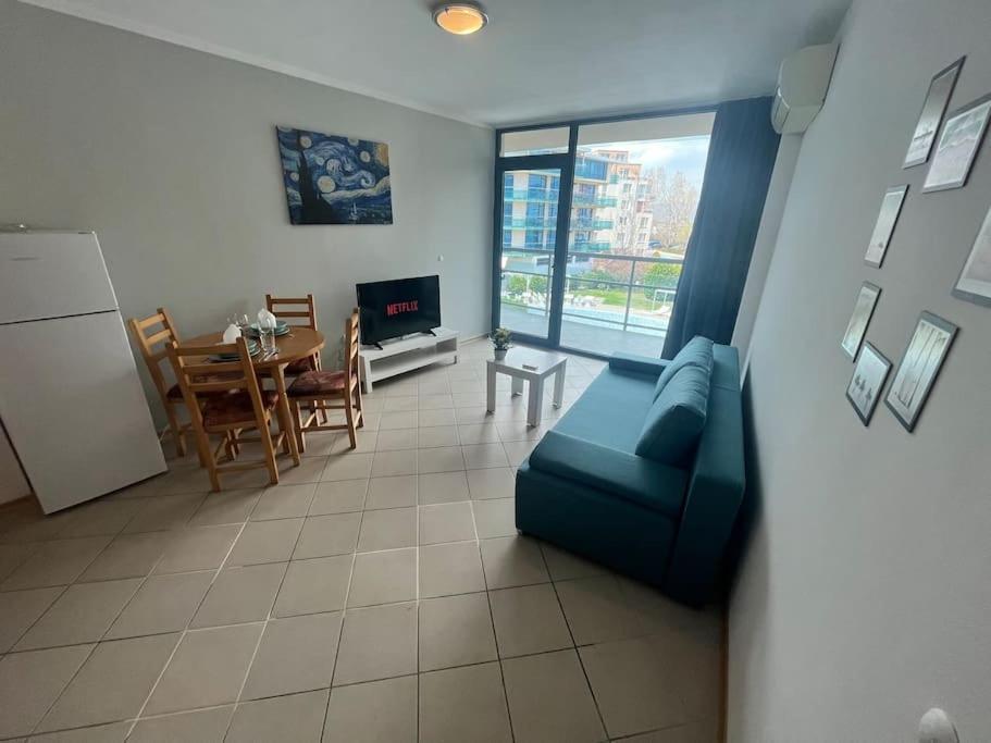 Large Apartment In Sunny Beach Exterior foto